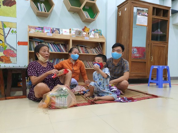 Đà Nẵng vận động sơ tán người dân đến nơi trú ẩn an toàn ảnh 11