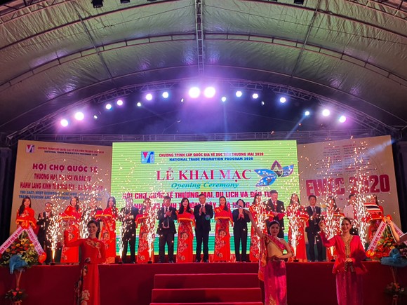 Khai mạc Hội chợ Quốc tế Thương mại, Du lịch và Đầu tư hành lang kinh tế Đông Tây - Đà Nẵng 2020 ảnh 1