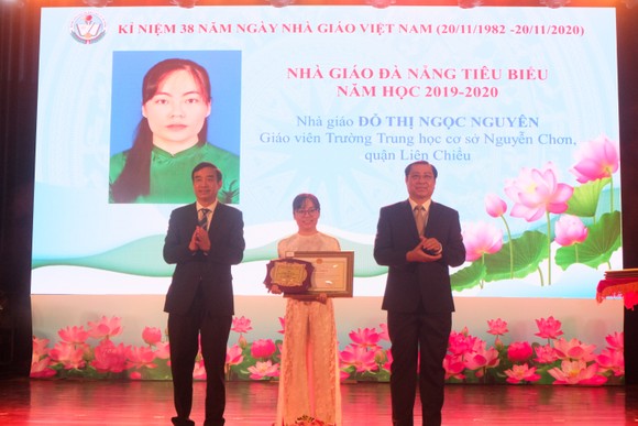 Đà Nẵng: Trao tặng danh hiệu nhà giáo tiêu biểu năm 2020 ảnh 2