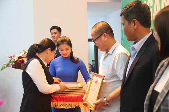 Đà Nẵng: Ký kết hỗ trợ thí điểm triển khai chuyển đổi số ảnh 2