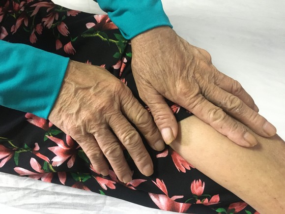 Nghĩa tình từ những suất ăn ảnh 9