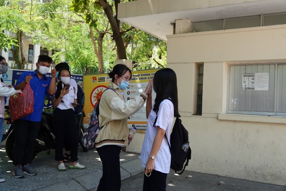“Sự tế nhị khi giúp đỡ người khác” vào đề thi môn Văn lớp 10 Đà Nẵng ảnh 1