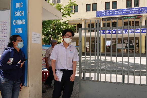 “Sự tế nhị khi giúp đỡ người khác” vào đề thi môn Văn lớp 10 Đà Nẵng ảnh 2