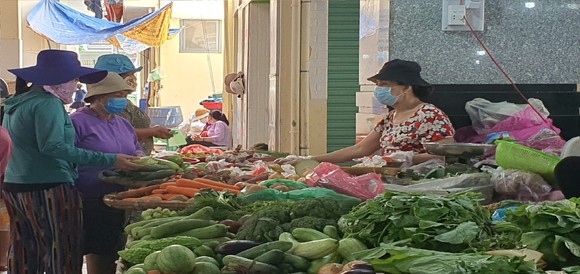 Đà Nẵng: Người dân chuyển sang mua trứng tại siêu thị vì giá cả ổn định ảnh 1
