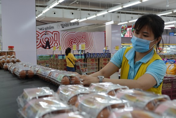 Đà Nẵng: Người dân chuyển sang mua trứng tại siêu thị vì giá cả ổn định ảnh 5