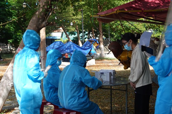 Đà Nẵng tăng tốc tiêm vaccine phòng Covid-19 ảnh 1