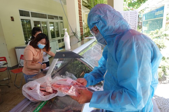 Đà Nẵng: Nhiều giải pháp để cung ứng nhu yếu phẩm cho người dân ảnh 2