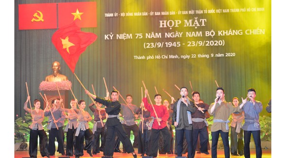 Cán bộ, đảng viên phải là người tiên phong, là tấm gương tuân thủ pháp luật ảnh 1