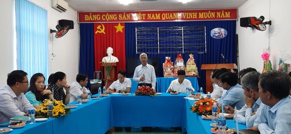 Đoàn lãnh đạo TPHCM thăm, chúc tết các đơn vị ảnh 1