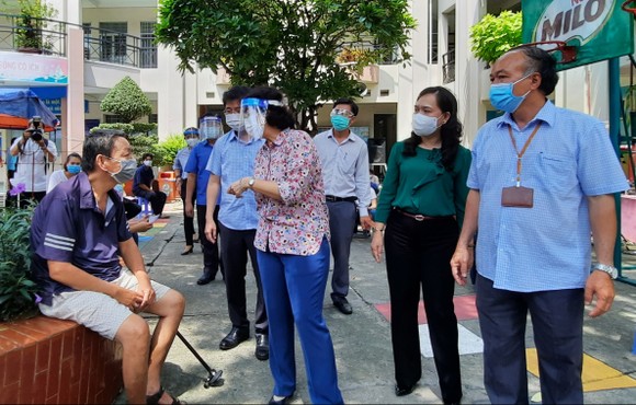 Phát huy vai trò lực lượng chính trị tại chỗ trong phòng, chống dịch Covid-19 ảnh 2