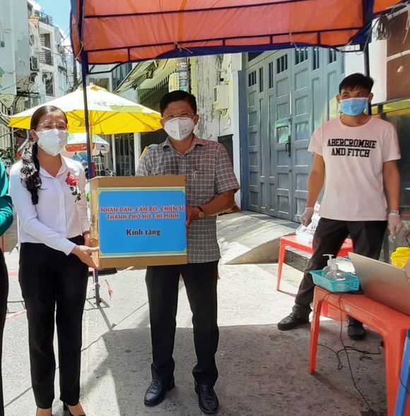 Phát huy vai trò lực lượng chính trị tại chỗ trong phòng, chống dịch Covid-19 ảnh 3