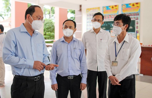 Bảo đảm công tác hậu cần, chăm lo đời sống người dân trong các khu phong tỏa, cơ sở điều trị Covid-19 ảnh 1