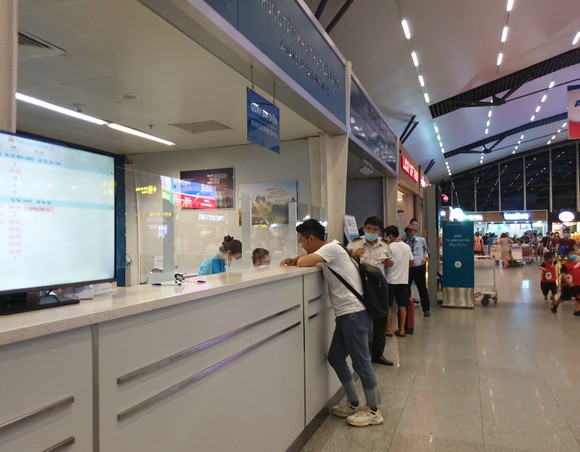 Không có việc khách du lịch ùn ùn đi khỏi Đà Nẵng ảnh 5