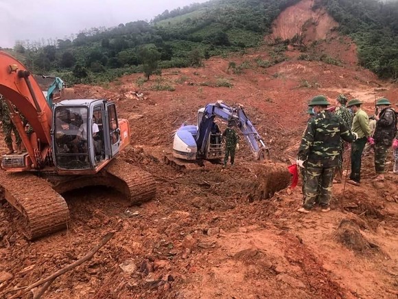 Tìm thấy 22 thi thể tại khu vực sạt lở Đoàn kinh tế quốc phòng 337 ảnh 5
