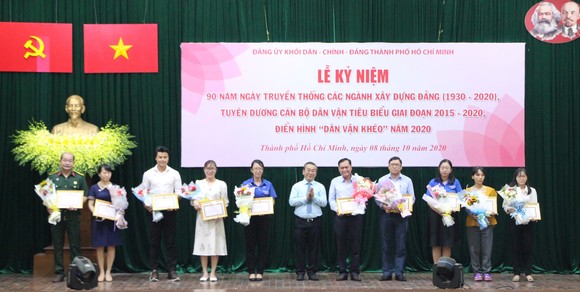 TPHCM tuyên dương các tập thể, cá nhân điển hình “Dân vận khéo” ảnh 1