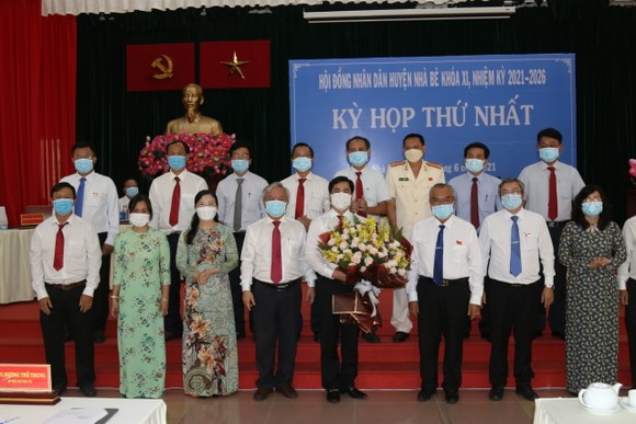 Đồng chí Triệu Đỗ Hồng Phước tái đắc cử Chủ tịch UBND huyện Nhà Bè ảnh 1