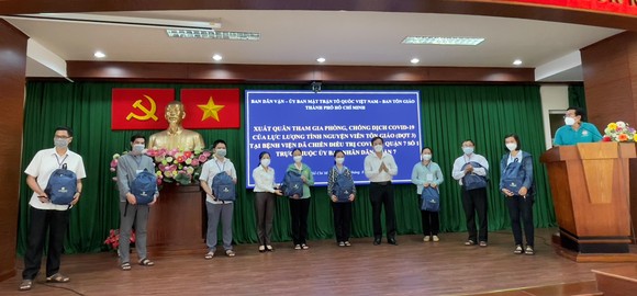 Thêm 16 tình nguyện viên tôn giáo tham gia chống dịch ảnh 1