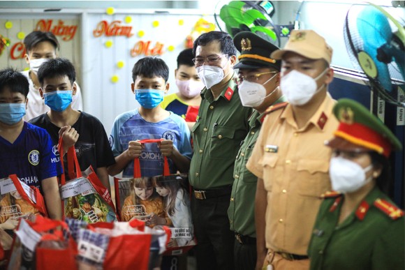 Một mùa Trung thu 'khác biệt' ảnh 31