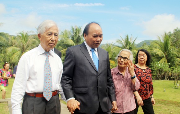 70 nhà khoa học dự hội thảo khoa học quốc tế "Chu trình của bụi và khí trong Dải Ngân hà" ảnh 2