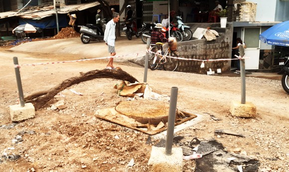 Bé trai 5 tuổi bị rớt xuống miệng cống công trình, trôi vào đường ống thoát nước ảnh 5