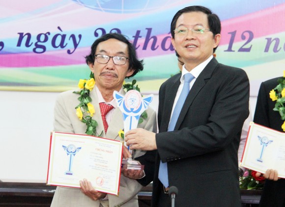 Bình Định tôn vinh 32 "hạt giống đỏ" về khoa học, công nghệ ảnh 3