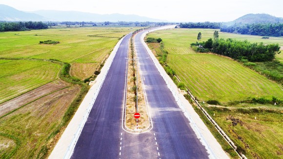 Bình Định gửi 11 kiến nghị lên Bộ GTVT để tạo nền tảng tốt nhất phát triển hạ tầng ảnh 3
