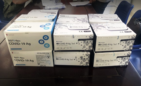 Lợi dụng dịch, rao bán kít test Covid-19 không phép ảnh 3