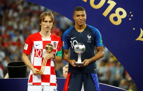 Pháp - Croatia 4-2: Griezmann, Pogba, Mbappe tỏa sáng, Deschamps đưa Les Bleus đăng quang sau 20 năm ảnh 1