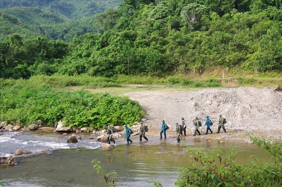 Biên cương vững tay súng, trọn nghĩa tình quân dân ảnh 3