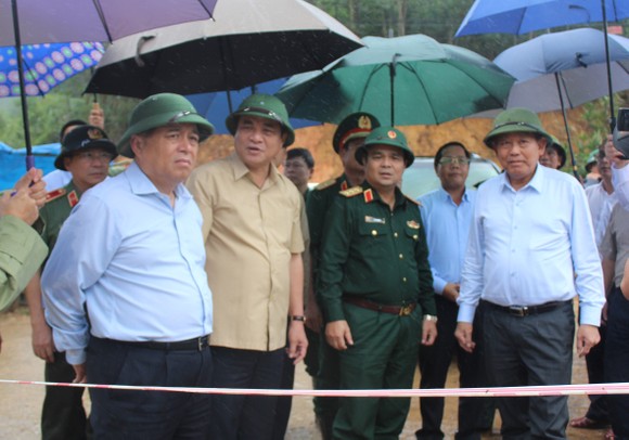 Hỗ trợ 20 tỷ đồng khắc phục mưa lũ huyện Tây Giang ảnh 1