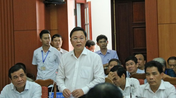 Quân khu 5 sẽ chăm lo cho trẻ xã Trà Leng bị mất cha mất mẹ do sạt lở ảnh 3