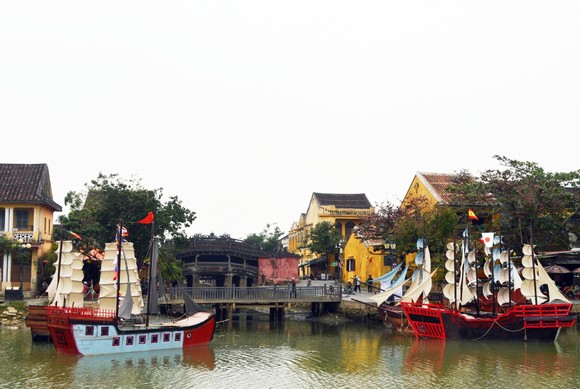 Tái hiện thương cảng Hội An xưa trên sông Hoài ảnh 1