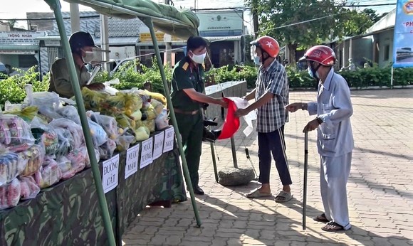 “Phiên chợ 0 đồng” tại khu vực biên giới tỉnh Long An ảnh 1