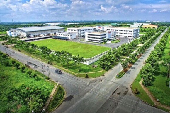 Long An trao quyết định thành lập khu công nghiệp Nam Tân Tập ảnh 1