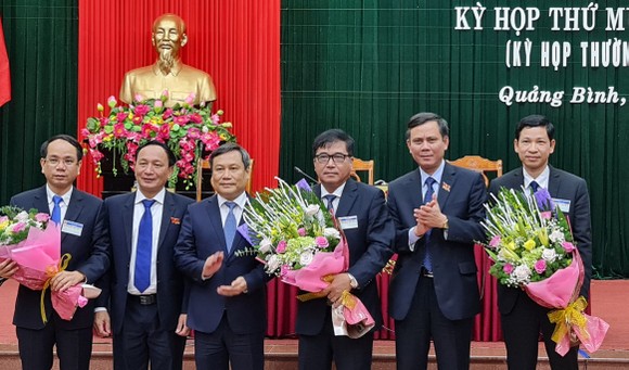 Quảng Bình bầu 3 Phó Chủ tịch UBND tỉnh ảnh 2