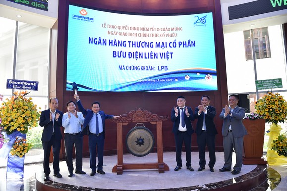 Niêm yết trên HOSE góp phần đưa cổ phiếu LPB về giá trị thực ảnh 1
