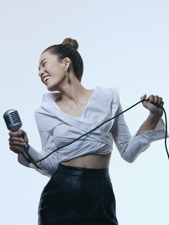 Ca sĩ Trini ra mắt album “Yêu nhau dịu dàng” ảnh 1