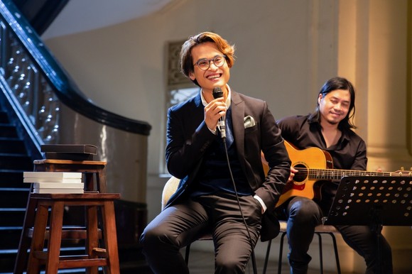 Hà Anh Tuấn phát hành album 'Cuối ngày người đàn ông một mình' và vé live concert 'The Veston' ảnh 3
