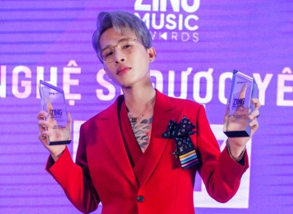 Jack lập cú đúp 2 giải thưởng, Erik là "Nghệ sĩ của năm" tại Zing Music Award 2020 ảnh 2