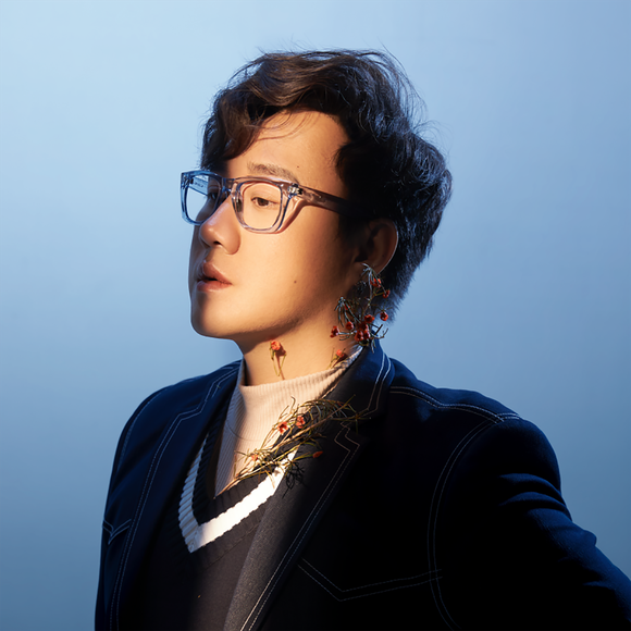 Trung Quân “phủ mưa” V-pop với E.P “Những ngày mưa cô đơn” ảnh 1