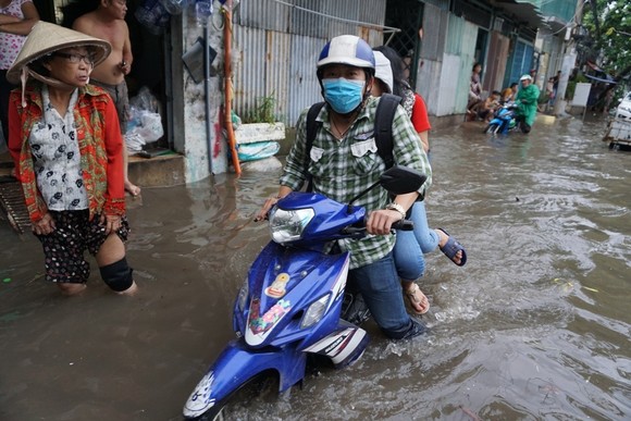 Đường Nguyễn Hữu Cảnh đã hết ngập ảnh 1