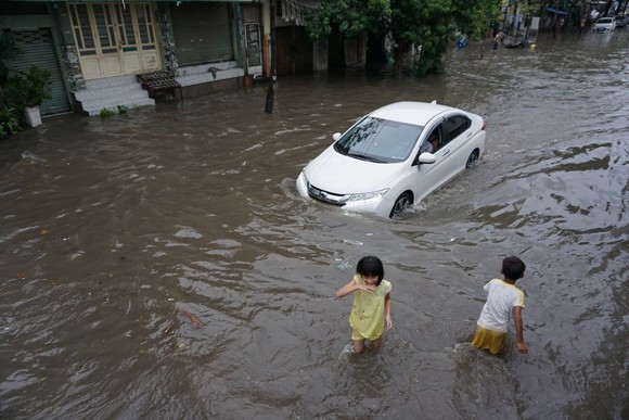 Đường Nguyễn Hữu Cảnh đã hết ngập ảnh 3