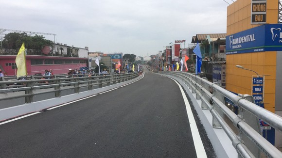 Thông xe toàn bộ cầu vượt chữ Y ngã sáu Gò Vấp ảnh 2