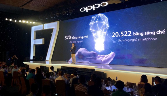 OPPO F7 đạt được 16.000 đơn hàng chỉ trong 3 ngày đầu pre-order ảnh 3