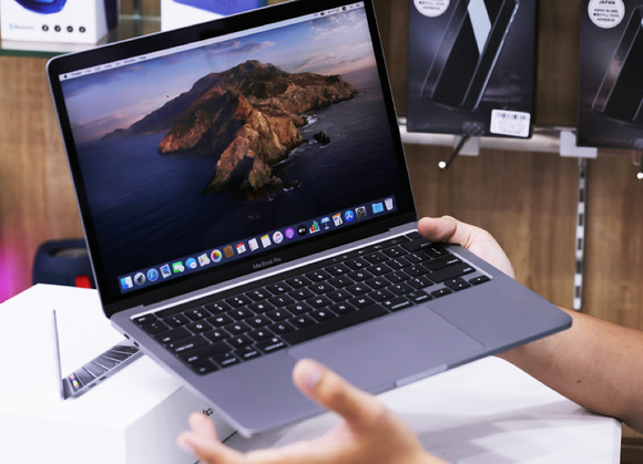 Macbook Pro 2020 đầu tiên về Việt Nam, giá 41,8 triệu đồng ảnh 1