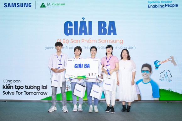 Trao giải Cuộc thi Cùng bạn Kiến tạo Tương lai – Solve For Tomorrow 2020 ảnh 5