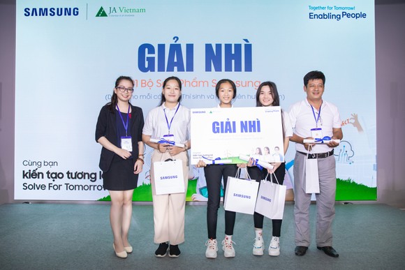 Trao giải Cuộc thi Cùng bạn Kiến tạo Tương lai – Solve For Tomorrow 2020 ảnh 4