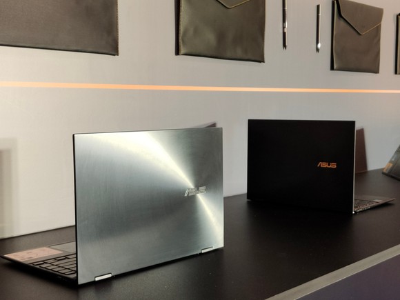 ASUS ra mắt bộ đôi laptop xoay gập cao cấp ZenBook Flip Series ảnh 3