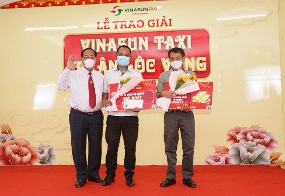 Chương trình khuyến mãi “Vinasun Tri ân lộc vàng” đã tìm ra những chủ nhân may mắn ảnh 1