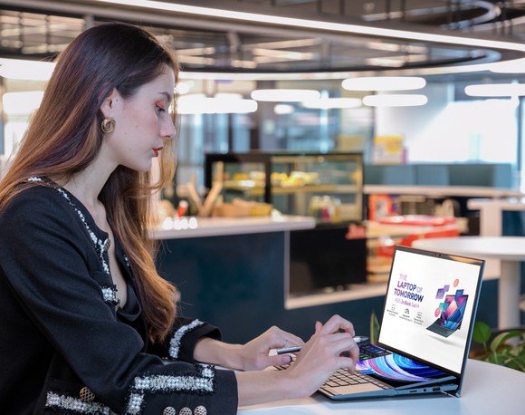 ZenBook Duo 14 UX482 laptop có thiết kế 2 màn hình ảnh 4